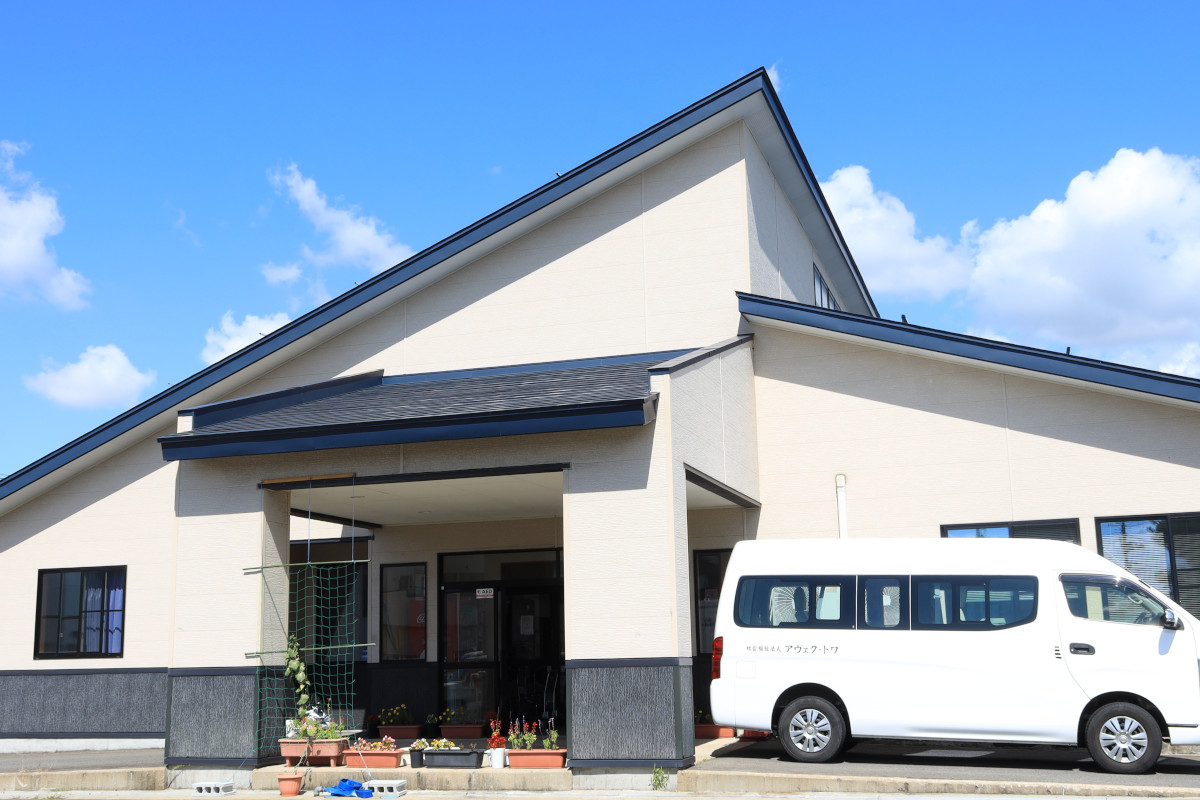 ショートステイ 月に咲く花～耀け十文字～ | サービスのご案内 | 社会